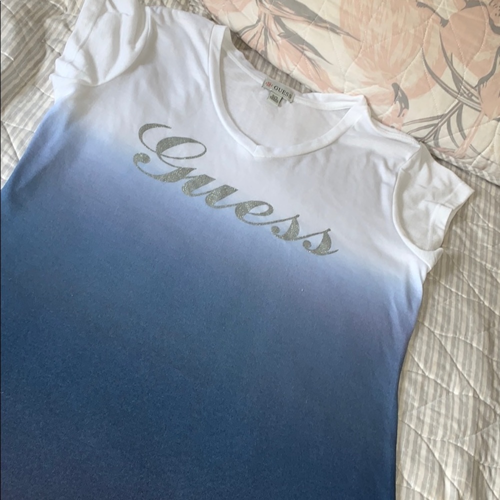 Guess v neck shirt